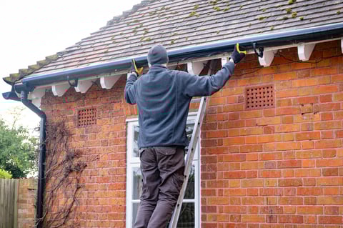 Gutter repair