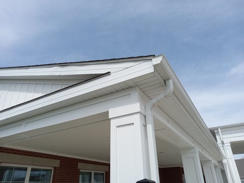 Aluminium gutter installation